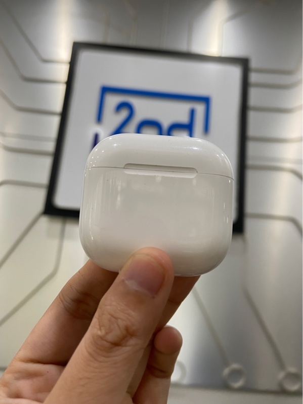 Tai nghe Airpods 4 - Màu trắng - Ngoại hình: 97% - Xước nhẹ - Body