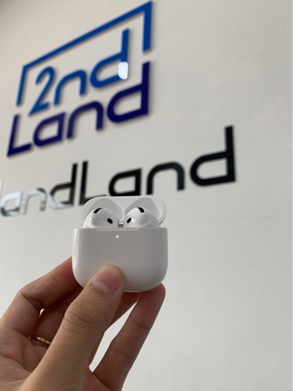 Tai nghe Airpods 4 - Màu trắng -Ngoại hình: 98% - Body