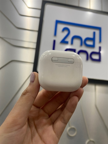 Tai nghe Airpods 4 - Màu trắng - Ngoại hình: 98% - Body 3
