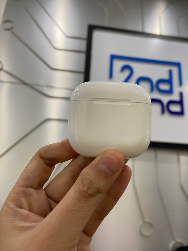 Tai nghe AirPods 4 - Màu trắng - Ngoại hình: 98% - Body - Còn bảo hành hãng đến 08/10/2026