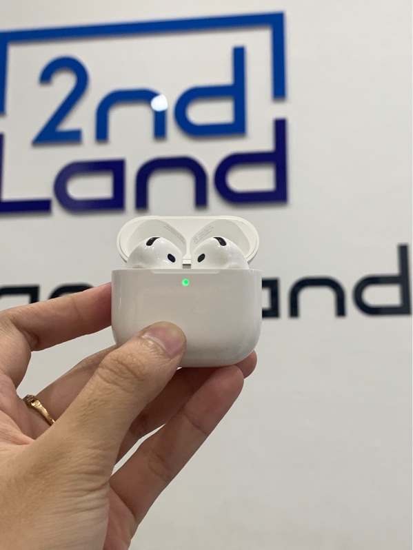 Tai nghe Airpods 4 - Màu trắng - Ngoại hình: 98% - Fullbox