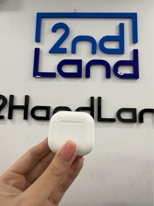 Tai nghe Airpods 4 - Màu trắng - Ngoại hình 98% - Kèm box