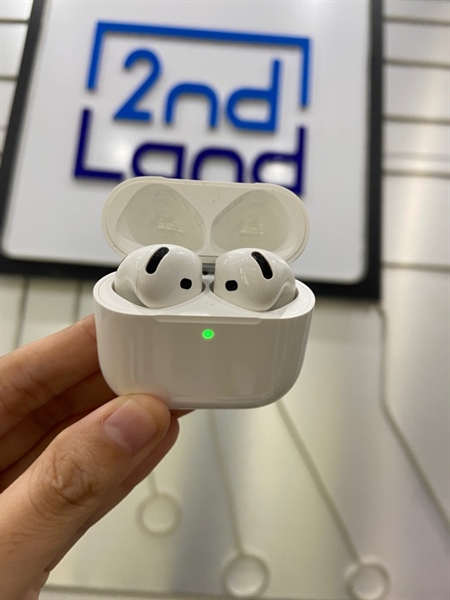 Tai nghe Airpods 4 - Màu trắng - Ngoại hình: 98% - Kèm Box - Còn bảo hành : 23/01/2028 2
