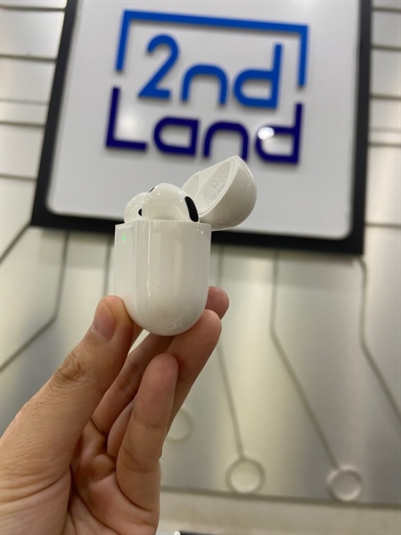 Tai nghe Airpods 4 - Màu trắng - Ngoại hình: 98% - Mất tìm - Body 2