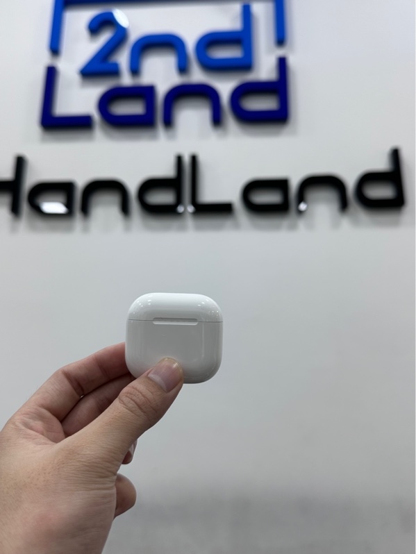 Tai nghe Airpods 5 - Bản sạc dây - Màu trắng - Ngoại hình 99% - Fullbox