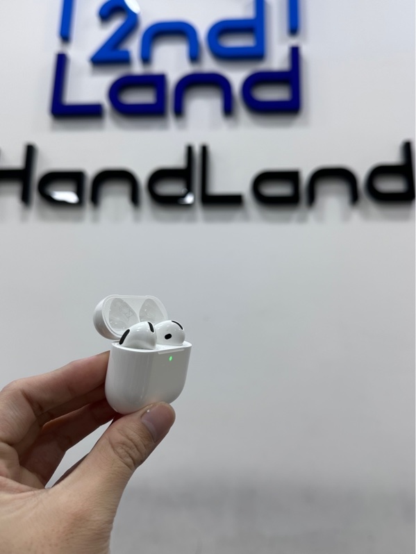 Tai nghe Airpods 5 - Bản sạc dây - Màu trắng - Ngoại hình 99% - Fullbox