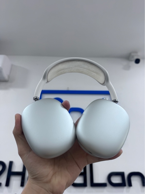Tai nghe Airpods Max lightning - Màu bạc - Ngoại hình 97% - Đềm đầu ố, hai đệm tai ố nhẹ - Kèm box