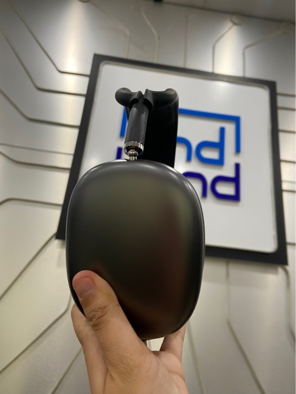 Tai nghe Airpods Max Lightning - Màu xám - Ngoại hình: 97% - Thanh nối đệm tai tróc sơn - Kèm Smart Case