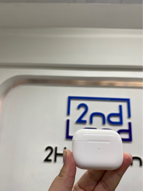 Tai nghe Airpods Pro 1 - Màu trắng - Ngoại hình: 97.5% - Mất tìm - Body