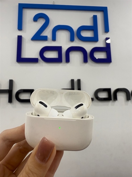 Tai nghe Airpods pro 1 - Màu trắng - Ngoại hình 97% - Case trầy - Kèm Box , sạc 2
