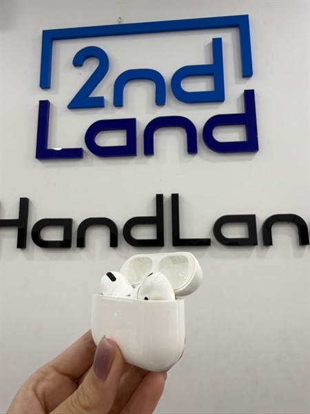 Tai nghe Airpods pro 1 - Màu trắng - Ngoại hình 97% - Chống ồn tai trái hở nhẹ - Body 2