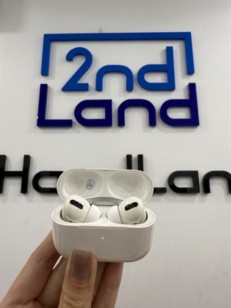Tai nghe Airpods pro 1 - Màu trắng - Ngoại hình 97% - Tai trầy - Body 1