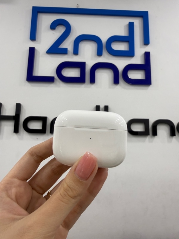 Tai nghe Airpods Pro 1 - Màu trắng - Ngoại hình 97% - trầy - Không phụ kiện