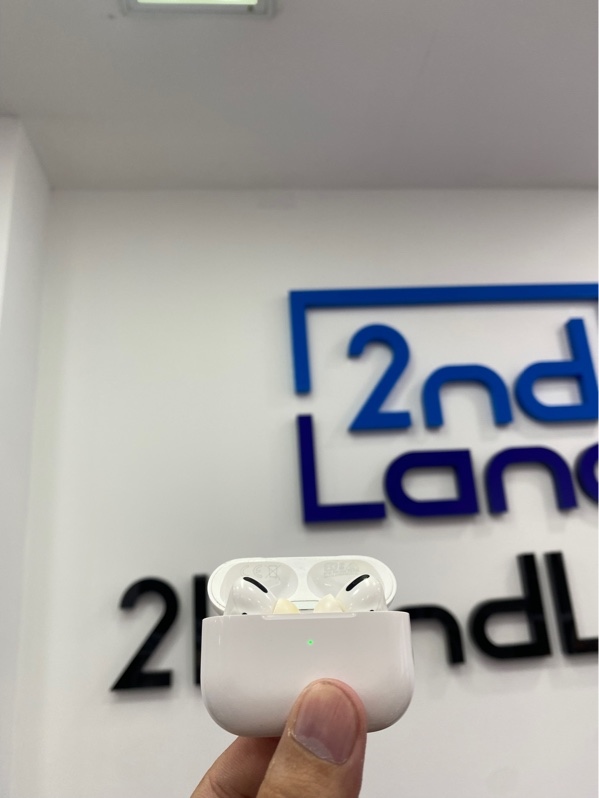 Tai nghe Airpods Pro 1 - Màu trắng - Ngoại hình: 97% - Xước - Body
