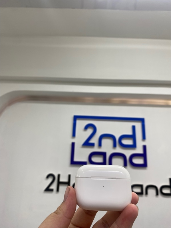 Tai nghe Airpods pro 1 - Màu trắng - Ngoại hình 98%- Kèm Box