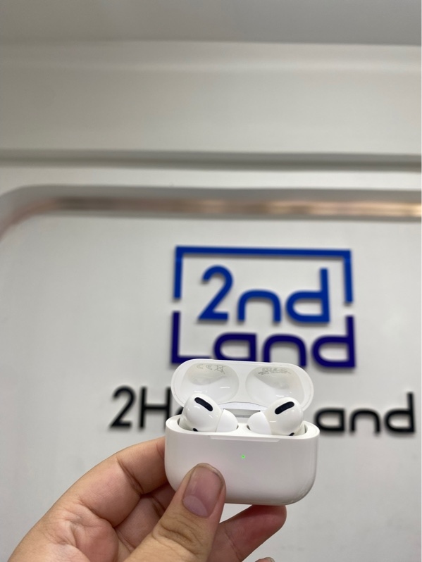 Tai nghe Airpods pro 1 - Màu trắng - Ngoại hình 98%- Kèm Box