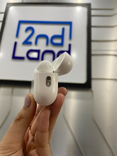 Tai nghe Airpods Pro 2 A3048 - Type C - Màu trắng - Ngoại hình: 98% - Body - Còn bảo hành đến 31/01/2026 2