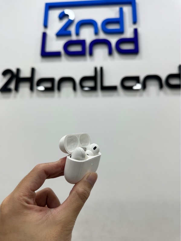 Tai nghe Airpods Pro 2 - Bản lightning - Màu trắng - Ngoại hình 97% - Tai trái mất chống ồn xuyên âm mất tính năng tăng giảm âm lượng tắt nhạc khi tháo tai - Kèm box