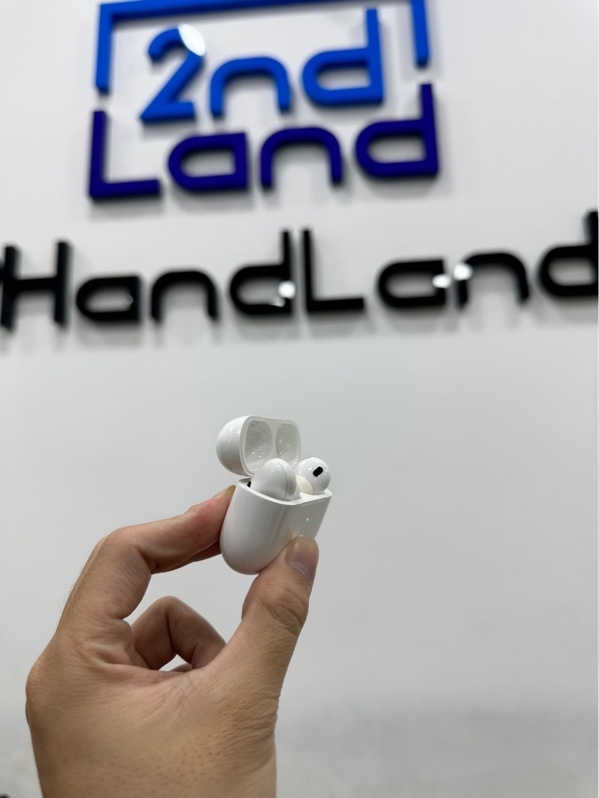 Tai nghe Airpods Pro 2 - Bản Lightning - Màu trắng - Ngoại hình 98% - Mất tìm - Kèm sạc