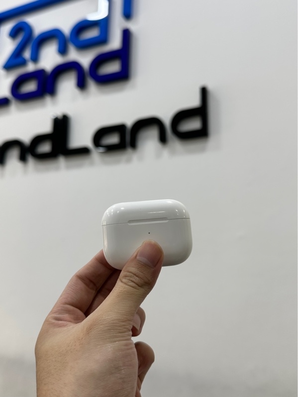 Tai nghe Airpods Pro 2 - Bản lightning - Màu trắng - Ngoại hình 98% - Mất tìm - Kèm sạc linh kiện