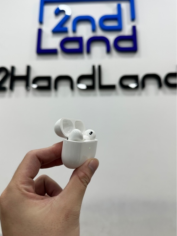 Tai nghe Airpods Pro 2 - Bản type C - Màu trắng - Ngoại hình 98% - Box