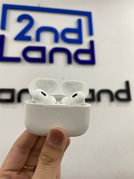 Tai nghe Airpods pro 2 lightning - Màu trắng - Ngoại hình 97% - Case trầy - kèm sạc 2