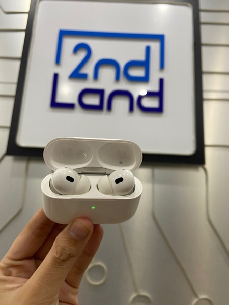 Tai nghe Airpods Pro 2 Lightning - Màu trắng - Ngoại hình: 98% - Body - Kèm case 33