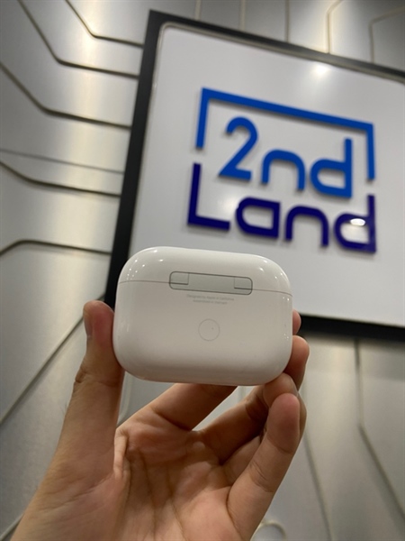 Tai nghe Airpods Pro 2 Lightning - Màu trắng - Ngoại hình: 98% - Body - Kèm case 12