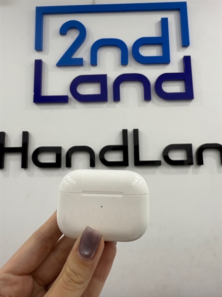 Tai nghe Airpods pro 2 ligtning - Màu trắng - Ngoại hình 97% - Case ố trầy , tai phải nứt - Body