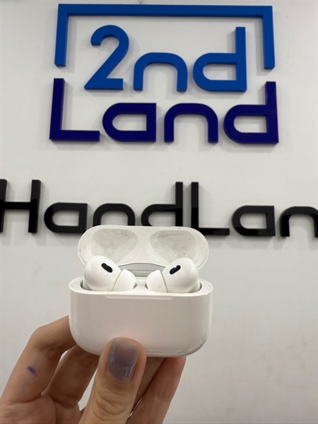Tai nghe Airpods pro 2 - Màu trắng - Ngoại hình 97% - Tai trái cấn , nứt - Body 1