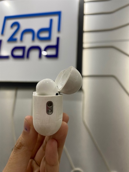 Tai nghe Airpods Pro 2 Type C - Màu trắng - Ngoại hình: 96% - Body 2