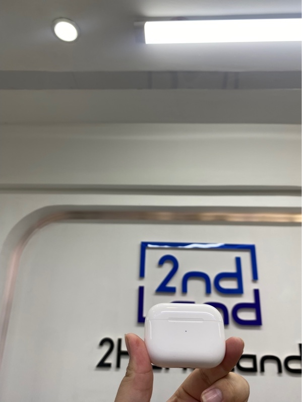 Tai nghe Airpods pro 2 Type C- Màu trắng - Ngoại hình 97.5% - Mất tìm - Body