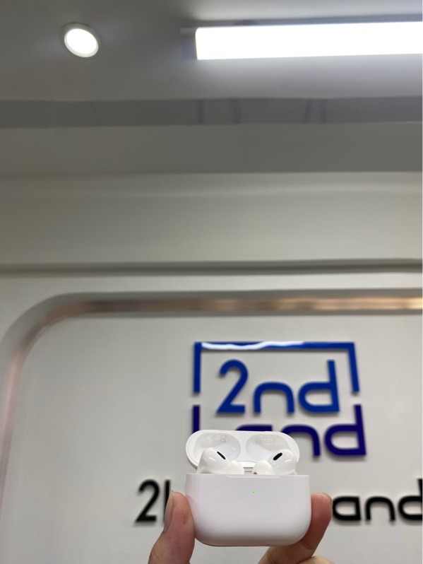 Tai nghe Airpods pro 2 Type C- Màu trắng - Ngoại hình 97.5% - Mất tìm - Body