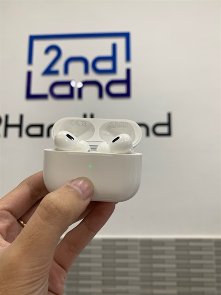 Tai nghe Airpods Pro 2 Type C - Màu trắng - Ngoại hình: 97% - Body 1