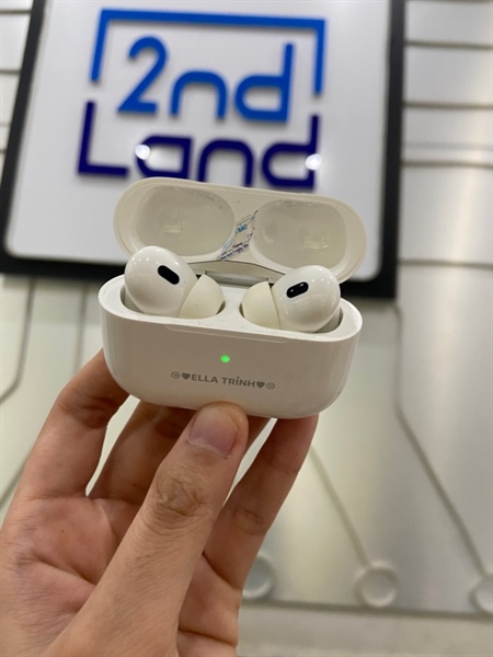 Tai nghe Airpods Pro 2 - Type C - Màu trắng - Ngoại hình: 97% - Có khắc tên, mất tìm - Body 1