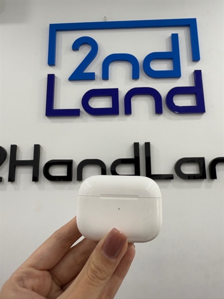 Tai nghe Airpods Pro 2 Type C - Màu trắng - Ngoại hình 97% - Tai cấn , trầy xước , mất tìm - Body