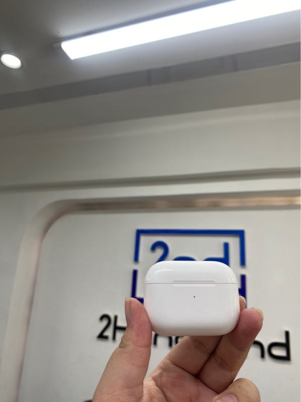 Tai nghe Airpods pro 2 Type C - Màu trắng - Ngoại hình 98% - Body