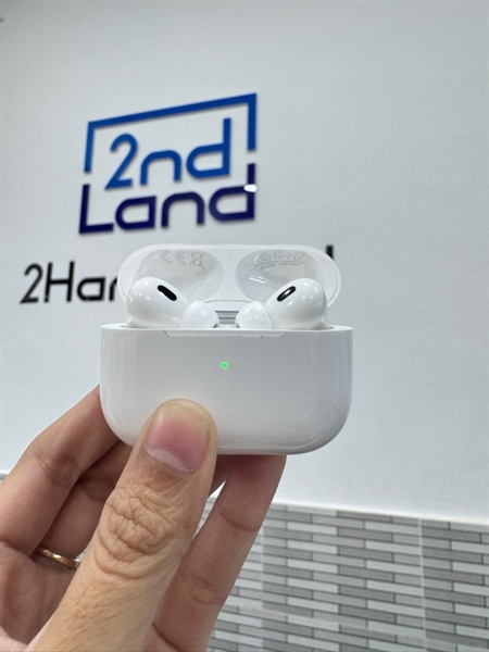 Tai nghe Airpods Pro 2 Type C - Màu trắng - Ngoại hình 98% - Body 1