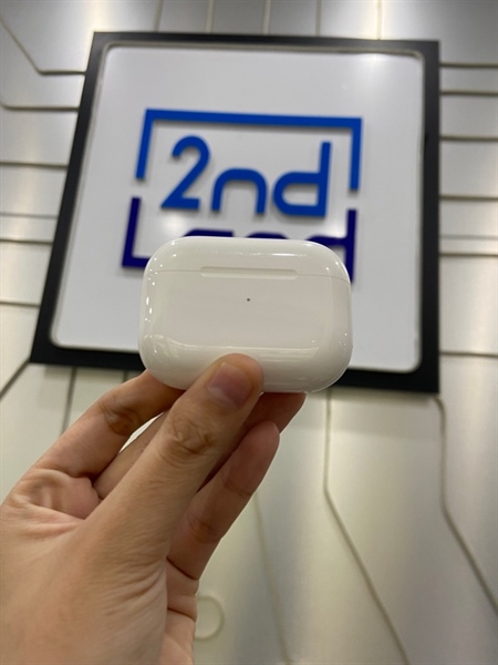 Tai nghe Airpods Pro 2 Type C - Màu trắng - Ngoại hình: 98% - Body - Kèm Box 1