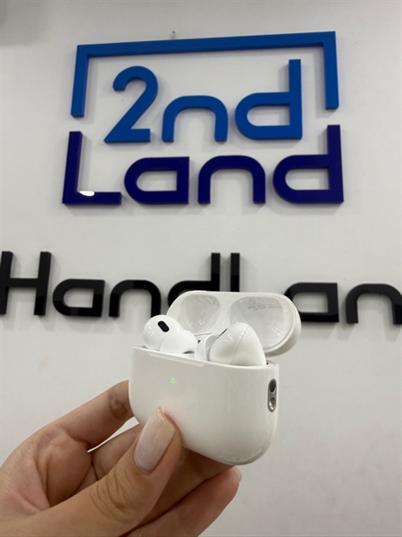 Tai nghe Airpods pro 2 type C - Màu trắng - Ngoại hình 98% - Case trầy - Body 2