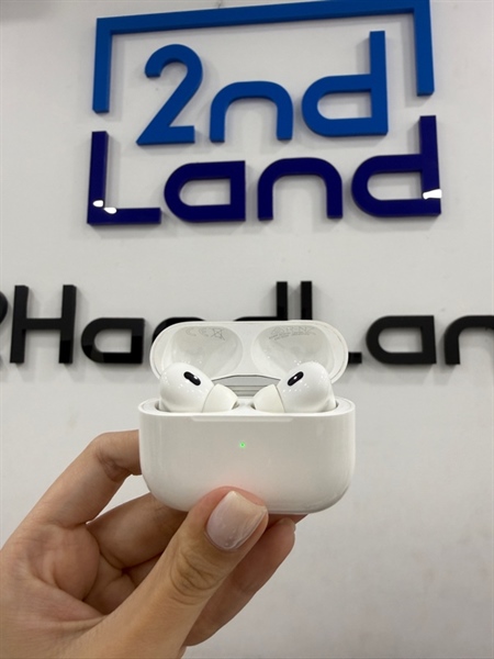 Tai nghe Airpods pro 2 type C - Màu trắng - Ngoại hình 98% - Case trầy - Kèm Box 2