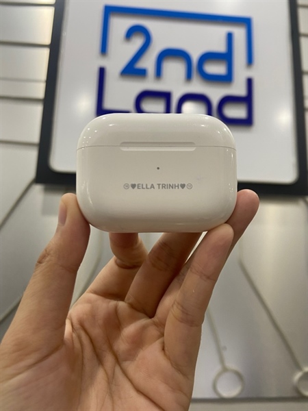 Tai nghe Airpods Pro 2 Type C - Màu trắng - Ngoại hình: 98% - Có khắc tên - Body