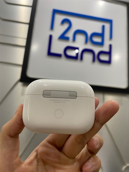 Tai nghe Airpods Pro 2 Type C - Màu Trắng - Ngoại hình: 98% - Mất tìm - Body 3