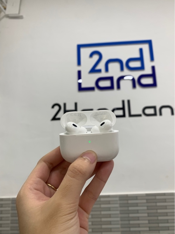 Tai nghe Airpods Pro 2 - Type C - Màu trắng - Ngoại hình; 98% - Trầy - Body