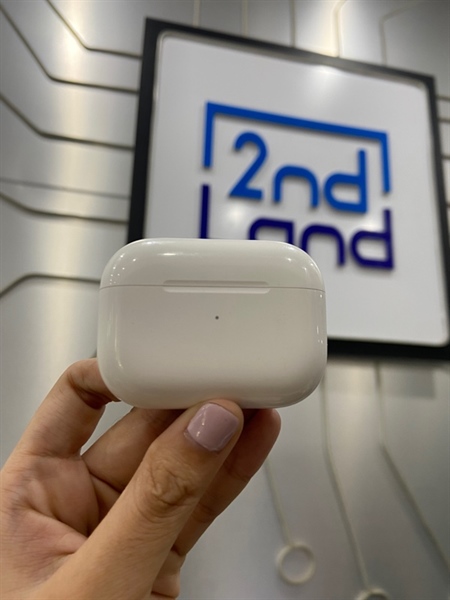 Tai nghe Airpods Pro 2 - Type C - Màu trắng - Ngoại hình: 98% - Xước mặt lưng - FullBox