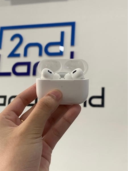 Tai nghe Airpods Pro 2 Type C - Màu trắng - Ngoại hình: 99% - Box