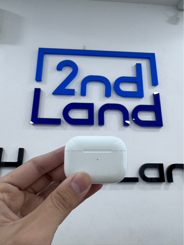 Tai nghe AirPods pro 2 type c - Ngoại hình 97% - case trầy xước - Body