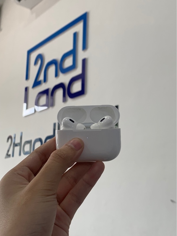 Tai nghe Airpods Pro 2 Type - Màu trắng - Ngoại hình: 98% - Box
