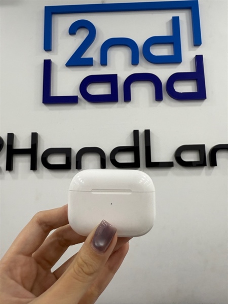 Tai nghe Airpods pro 2 typeC - Màu trắng - Ngoại hình 97% - Case trầy nặng - Body