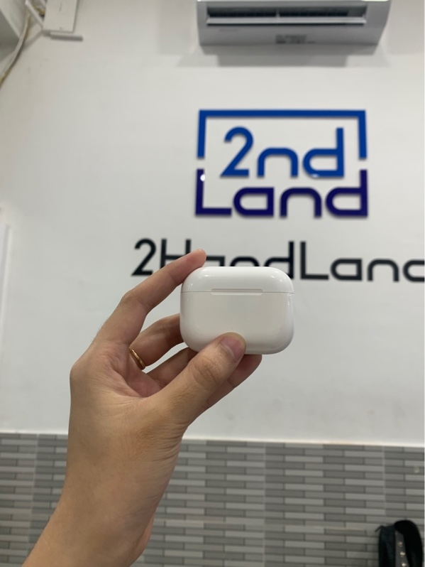 Tai nghe Airpods pro 3 - Màu trắng - Ngoại hình: 97% - Trầy - Body